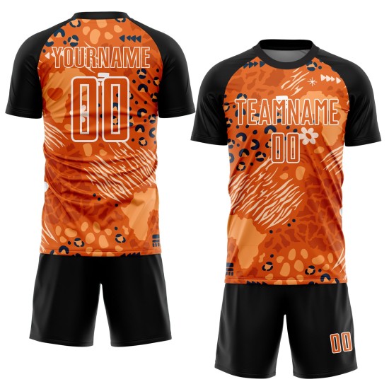 Benutzerdefiniertes Orange Bay Orange-Schwarzes Fußballtrikot mit afrikanischem Muster